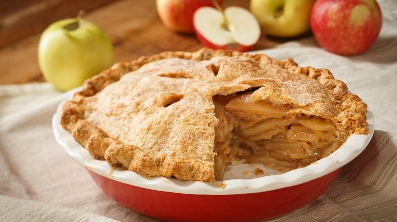 Hoàn thành các bước làm bánh pie táo 
