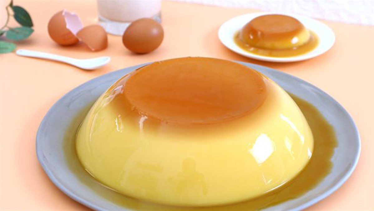 Hoàn thành các bước làm pudding trứng 