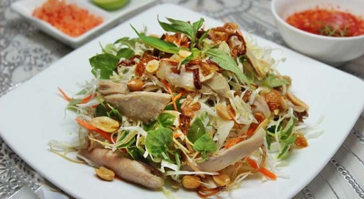 Hoàn thành các bước làm gỏi vịt 