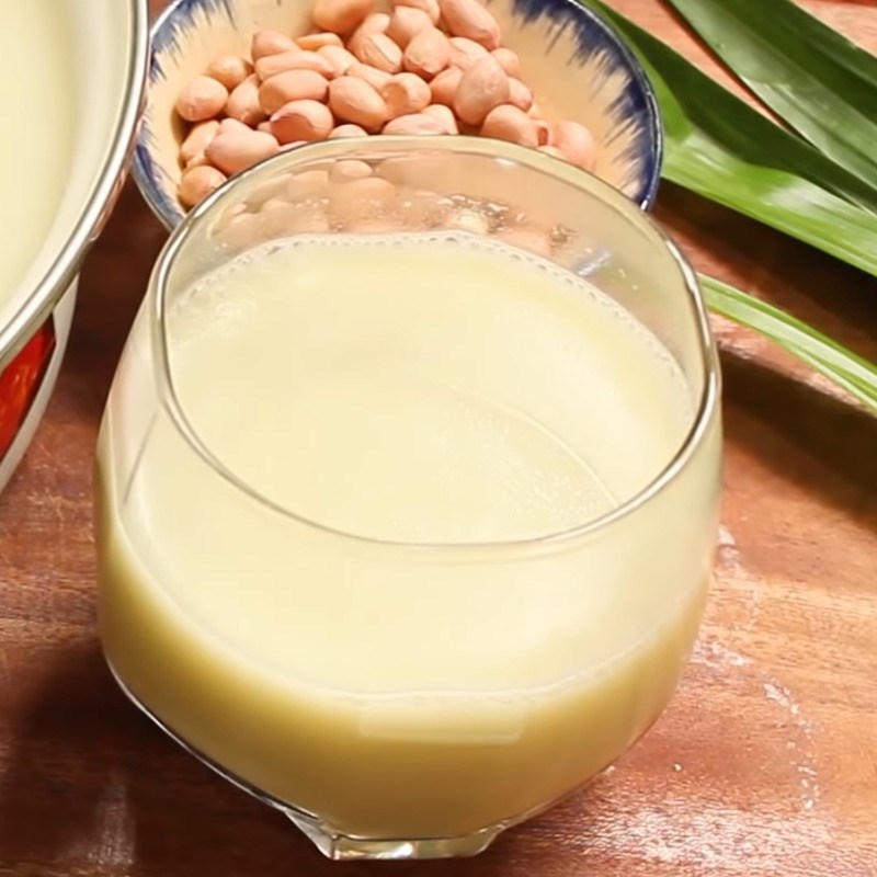 Sữa đậu phộng nhà làm rất thơm, hương vị béo ngọt giàu chất dinh dưỡng