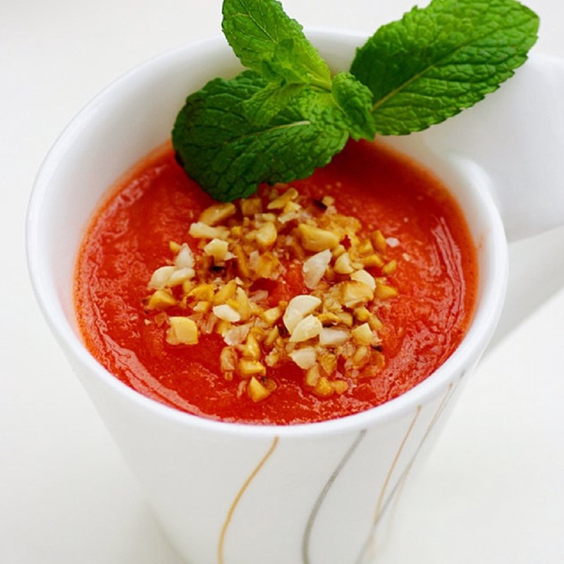 Sinh tố với vị chua chua của cà chua được kết hợp cùng vị ngọt từ cà rốt